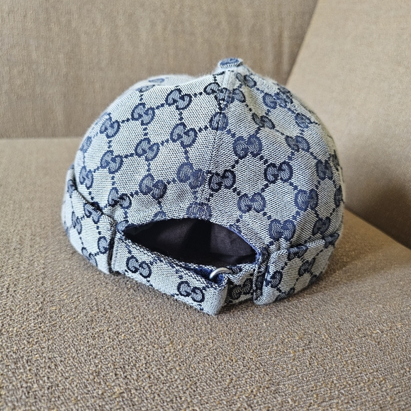 Gucci Gray Monogram Hat - Picture 14 of 14